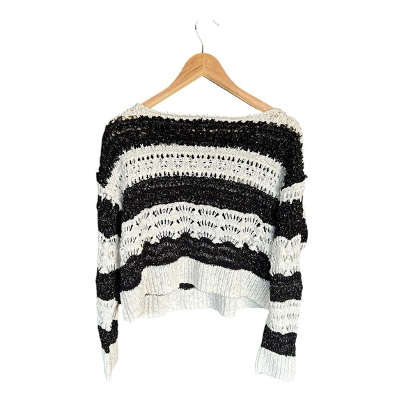 NWT The Palmer Pull Over Open Stitch Sweater by Pilcro Size XS - Picture 3 of 7